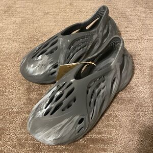 Adidas Yeezy FOAM RNR MX granite